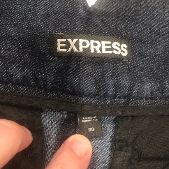 Express shorts - Picture 2 of 3